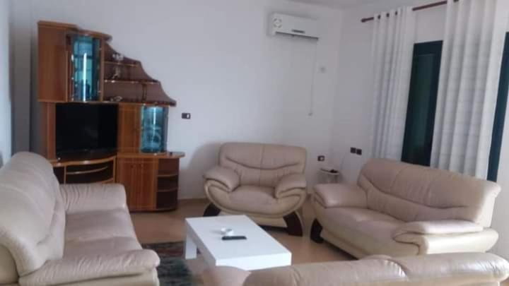 Vlora Apartments Luaran gambar