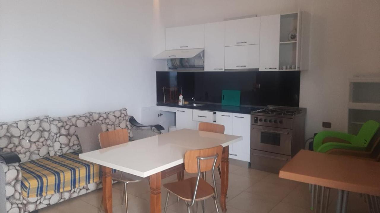 Vlora Apartments Luaran gambar