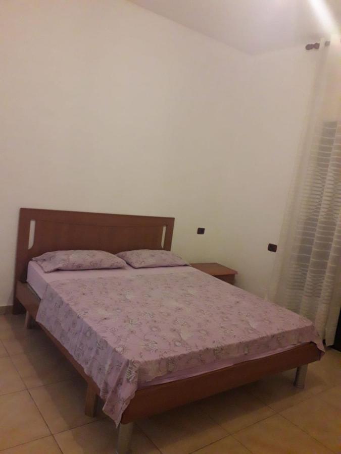 Vlora Apartments Luaran gambar