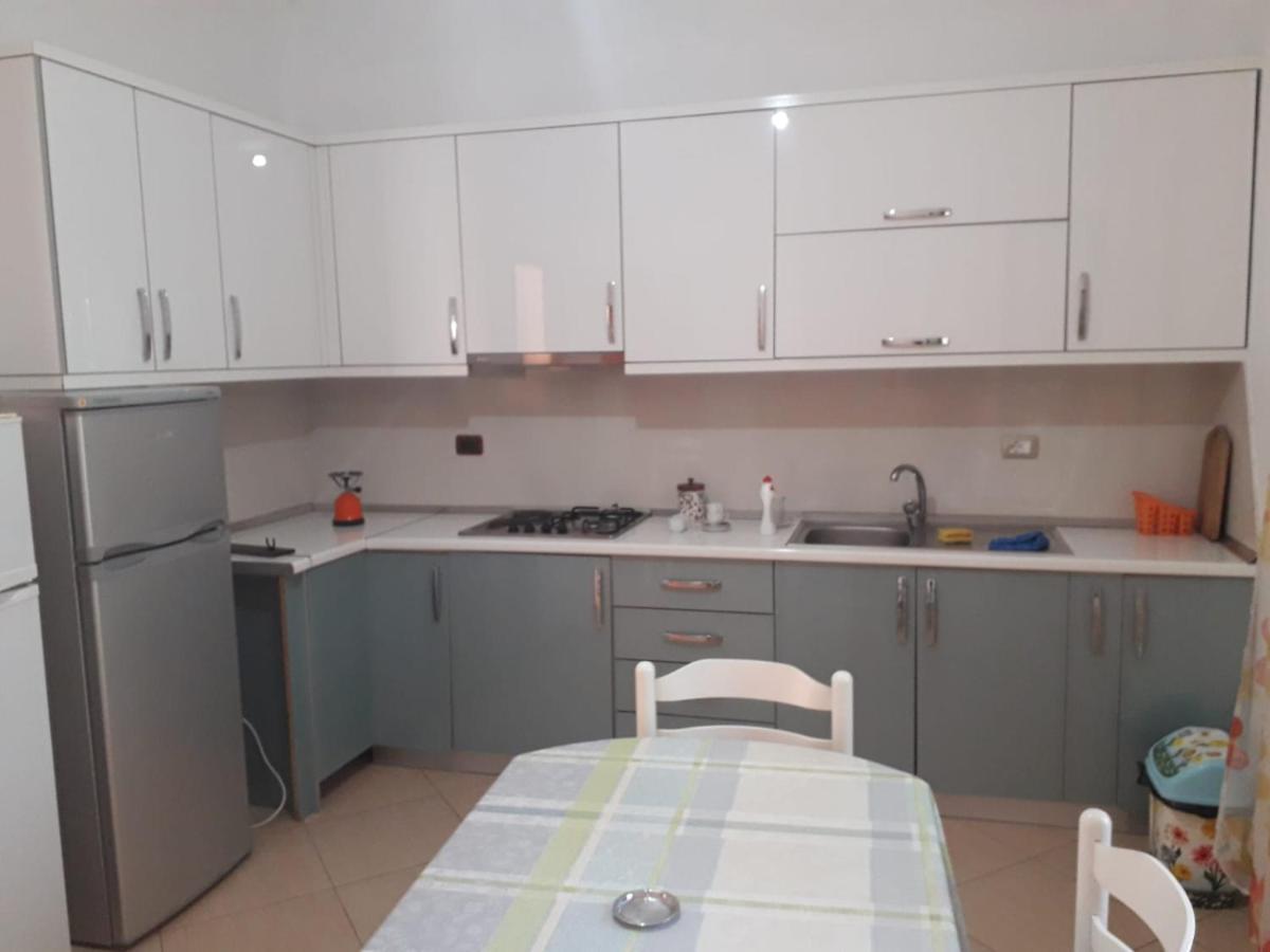 Vlora Apartments Luaran gambar